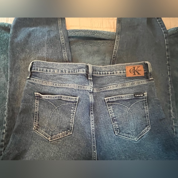Calvin Klein Straight leg Jean size 12 - Picture 4 of 5